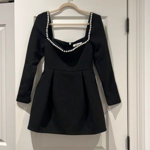 Viral Odd Muse Pearl Dress - Black